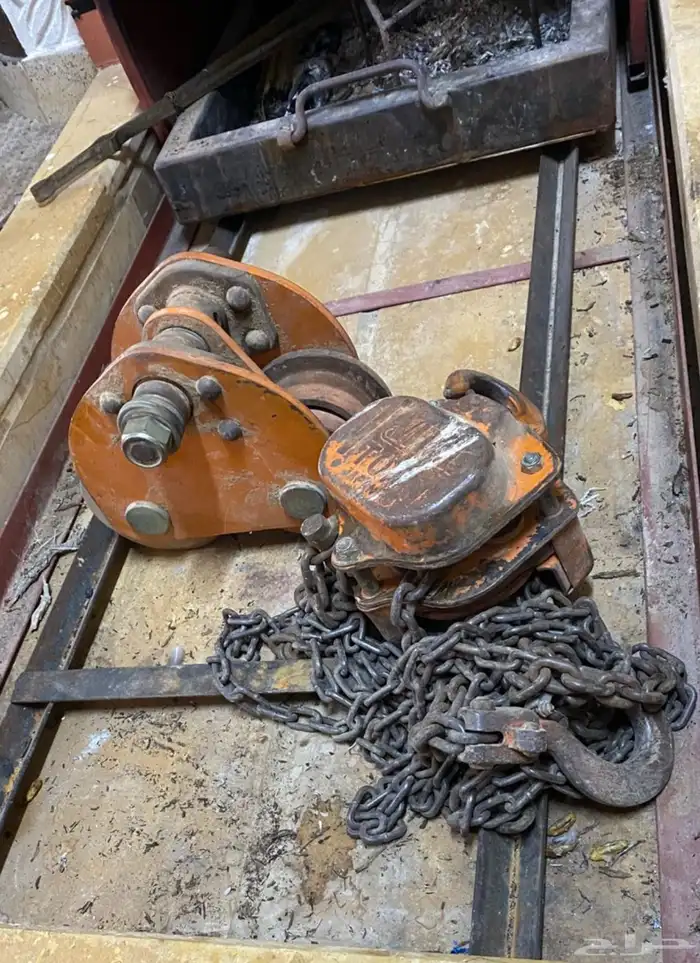 خزان تانكي ضخم مع المقعد حقه ونش مكره للبييع 1