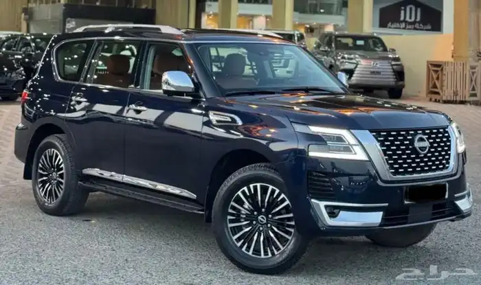 نيسان باترول بلاتينيوم 6 سلندر لون كحلي 0