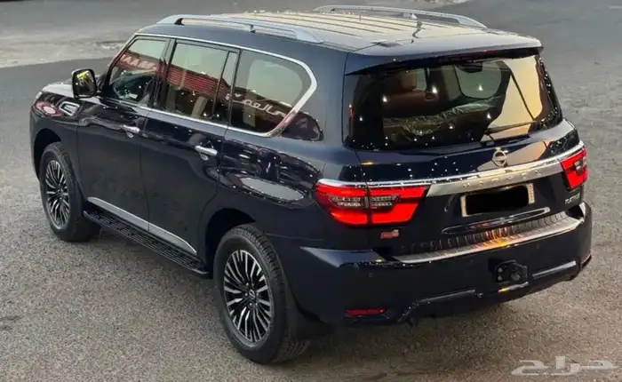 نيسان باترول بلاتينيوم 6 سلندر لون كحلي 19