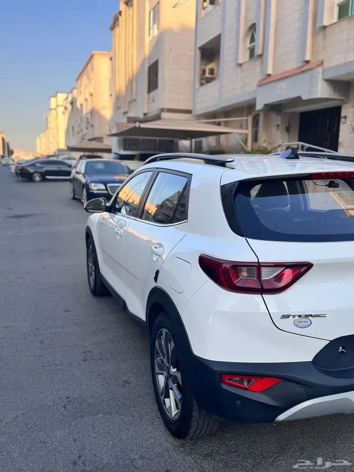 للبيع كيا ستونك 2020 بحالة ممتازة 1
