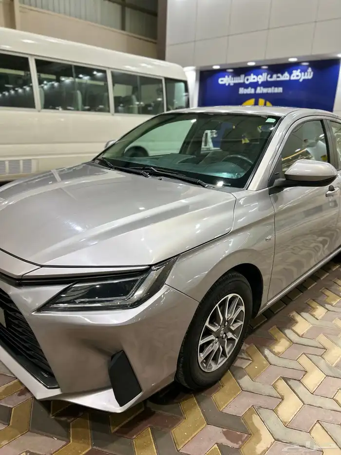 تويوتا يارس 8