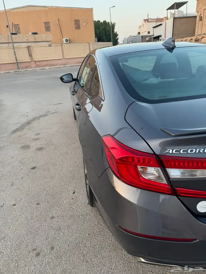 للبيع اكورد 2018 سبورت نظيف جدا 18