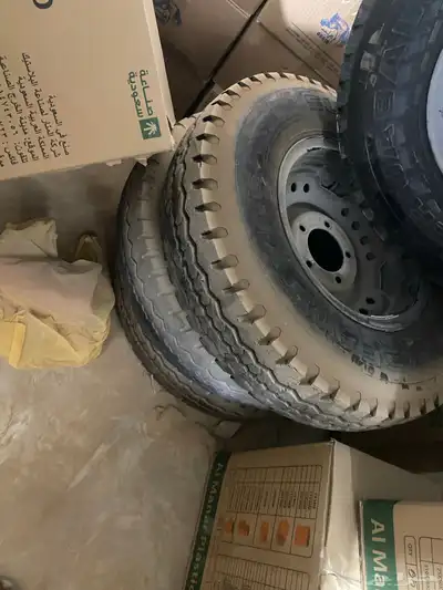 ونش جيب ربع وكاله كامل .وطقم جنوط شمبر مع ك وكاله شاص وربع index