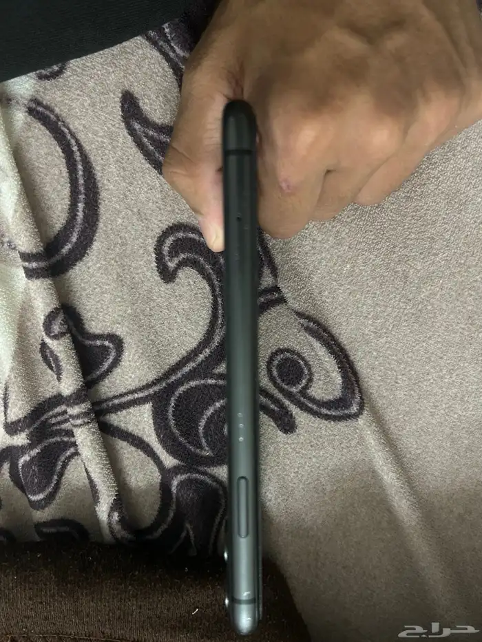 ايفون 11 8