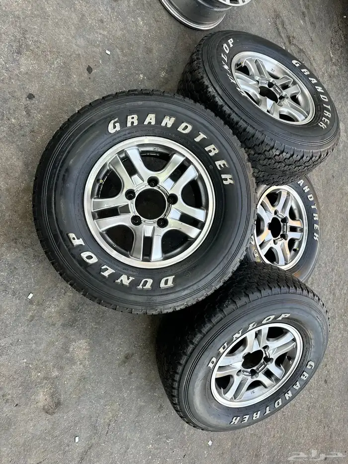 جنوط الحميد جيب ربع او شاص مع كفرات دنلوب 275.70.16 ت22 16