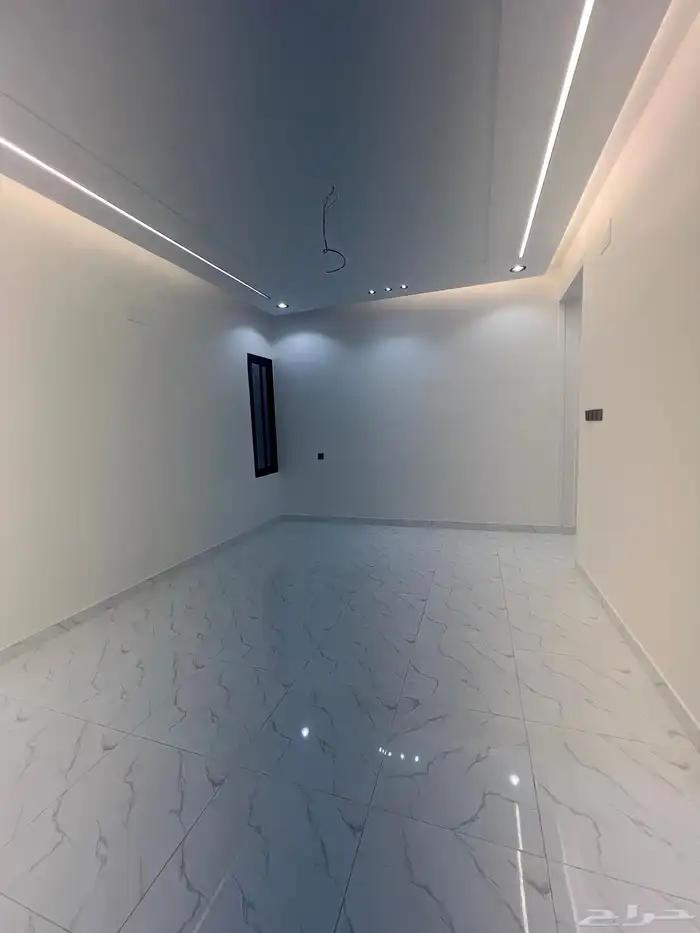 روف علوي فاخر للبيع حي النور شمال الخميس 7