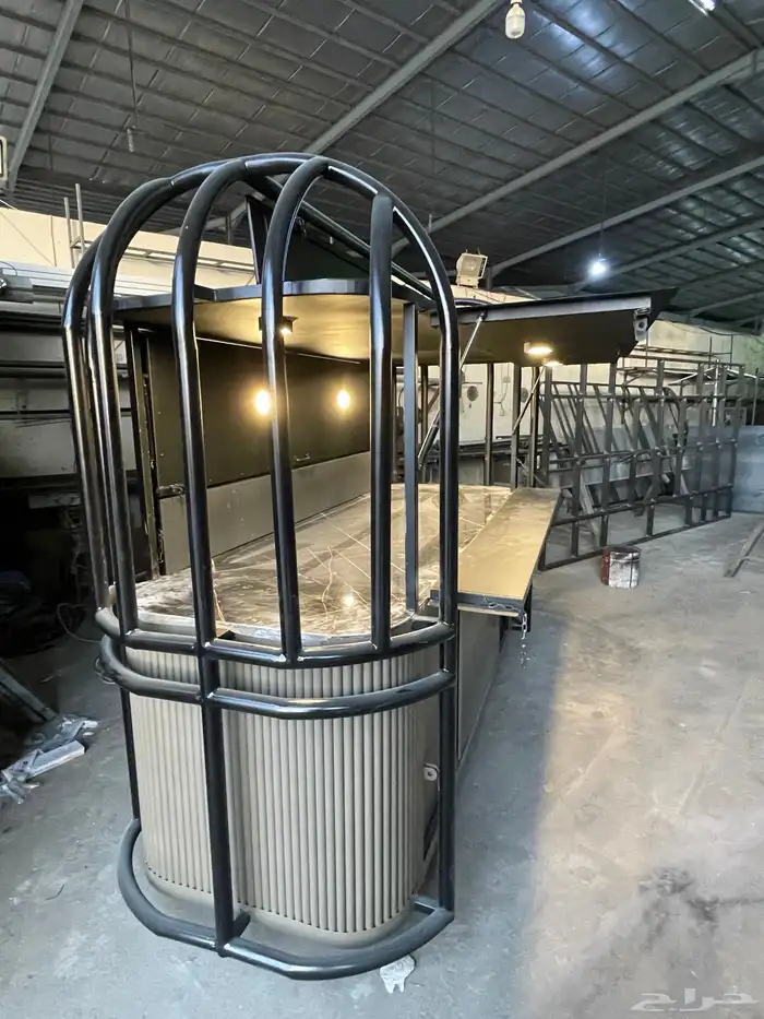 طاولات كورنن بوث استيشن كوشك ستاند جميعها على الطلب 11