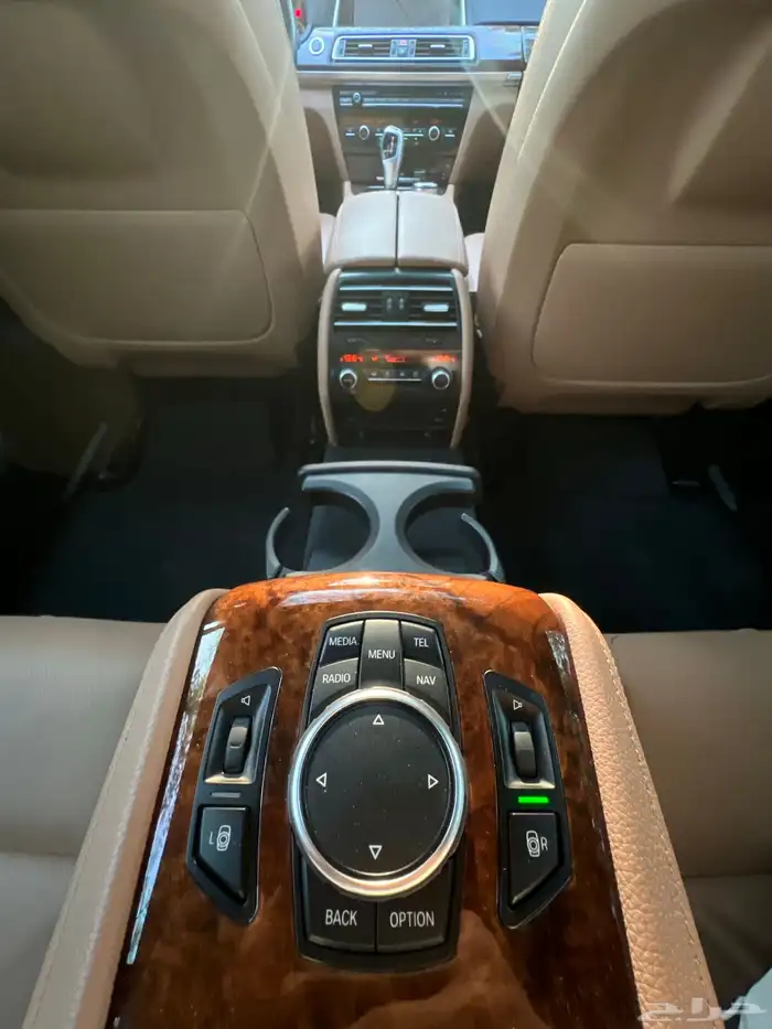 مخزن BMW 730LI الناغي 2015 مواصفات خاصة 49