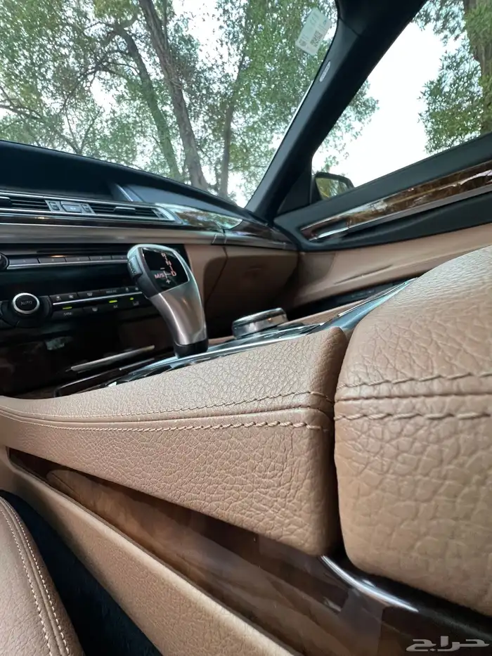 مخزن BMW 730LI الناغي 2015 مواصفات خاصة 61