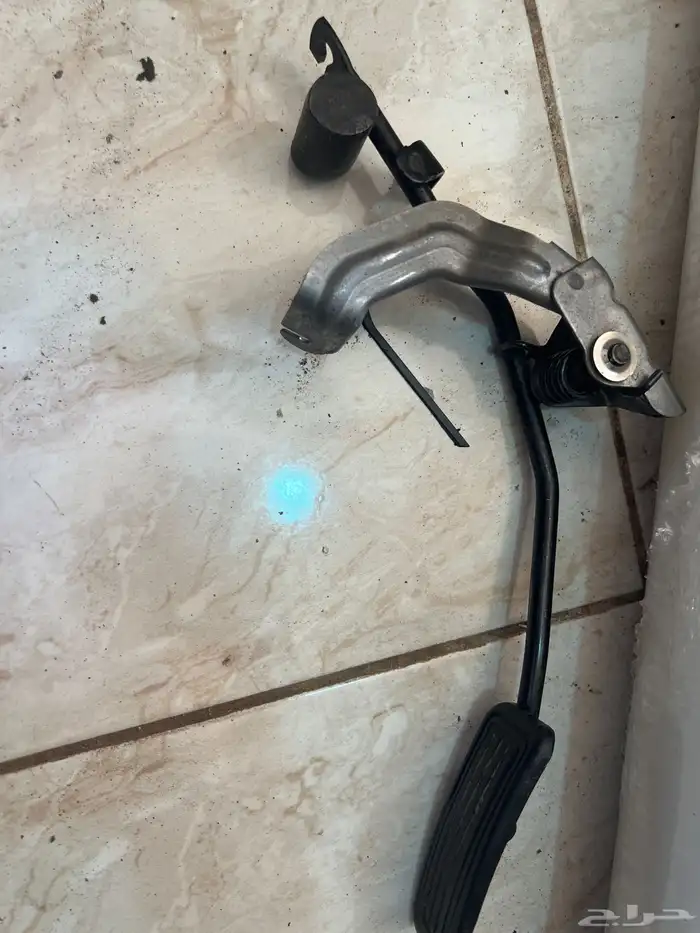 دعسة سلك لكزز 400 1