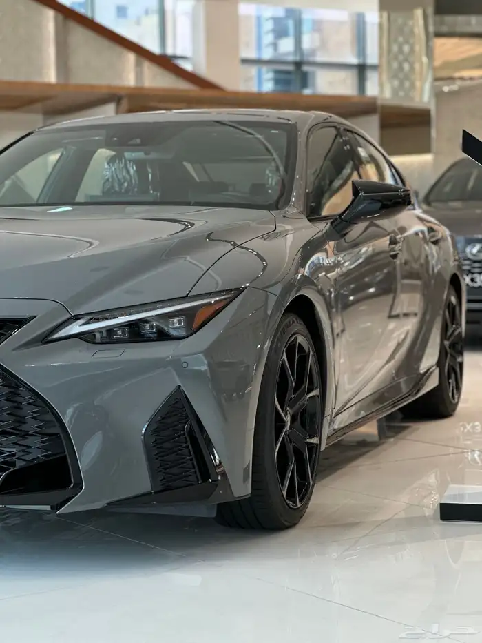 لكزس IS F بلاك ادشن 2025 13