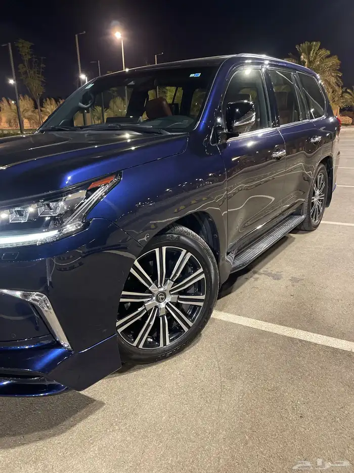 للبيع لكزس LX570s سعودي بودي بلد 5