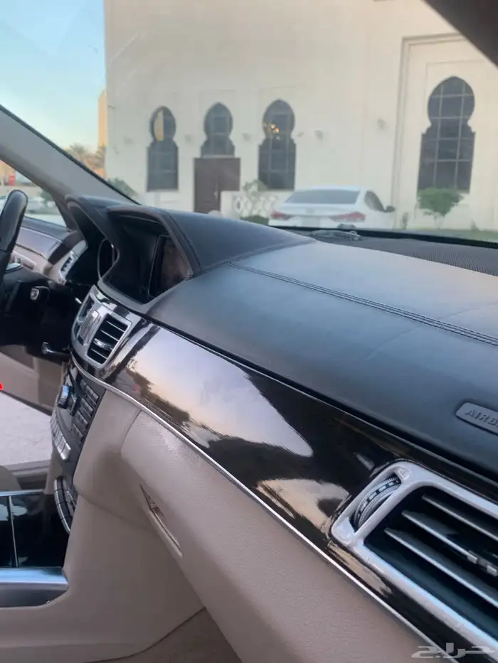 مرسيدس E300 32