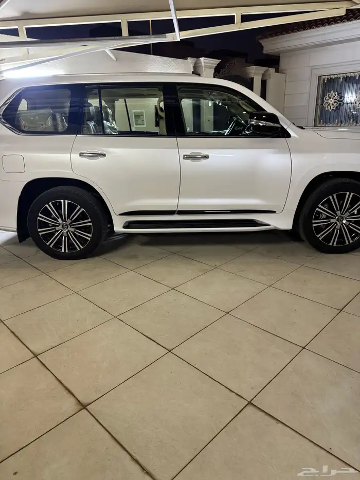 الكزس 2020 سعودى فل كامل 9