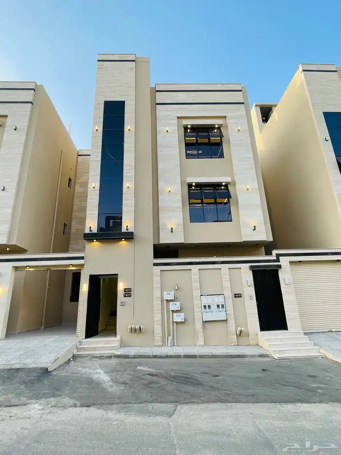 للبيع شقق علوي مع سطح خاص بحي الضيافة بسعر 520 ألف فقط 1