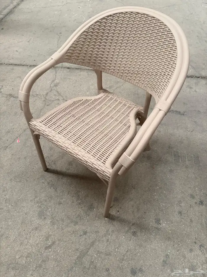 كرسي فايبر ارجل خشب كراسي بلاستيك كرسي راتان 4