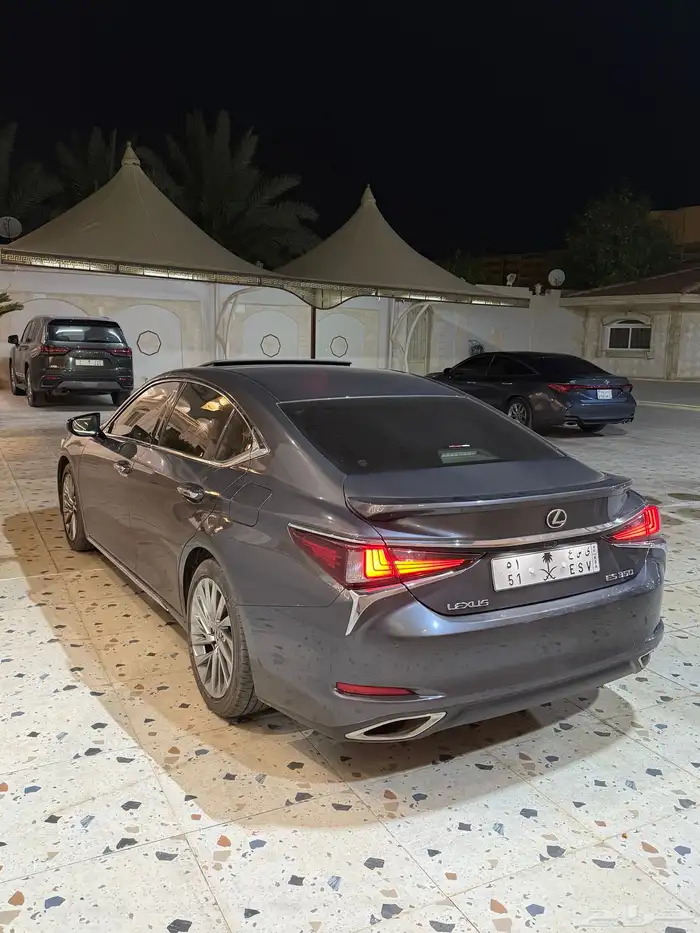 لكزس ES350 2023 0