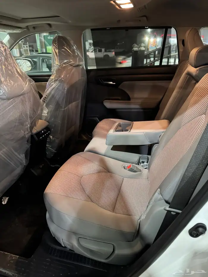 تويوتا هايلاندر GLE هايبرد 2025 10