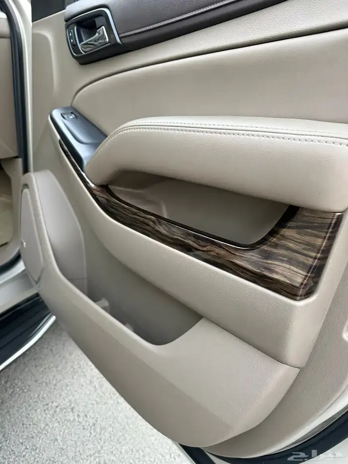 يوكن 2017 SLT دبل فل كامل سعودي 38