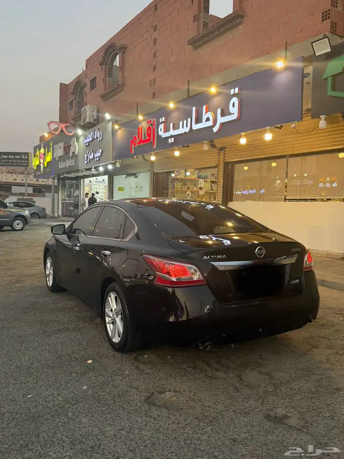 ألتيما نظيف للبيع 2013 5