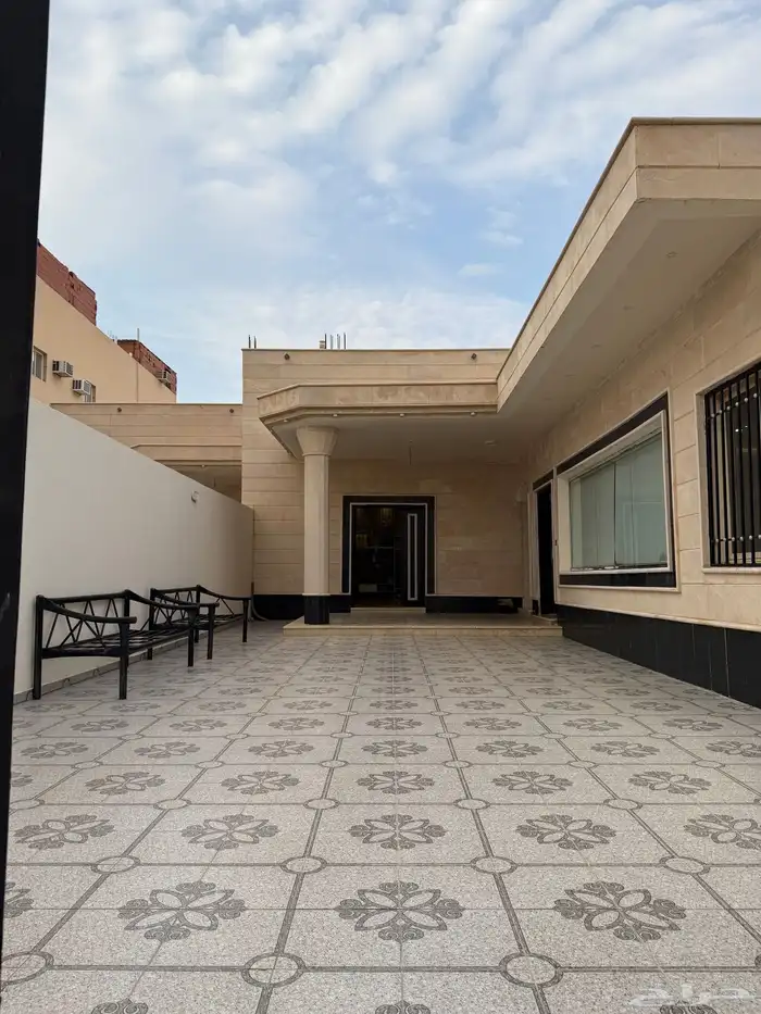 دور تاسيس شقتين للبيع 11