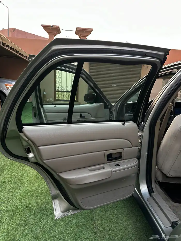 كراون فكتوريا 2008 سعودي 10