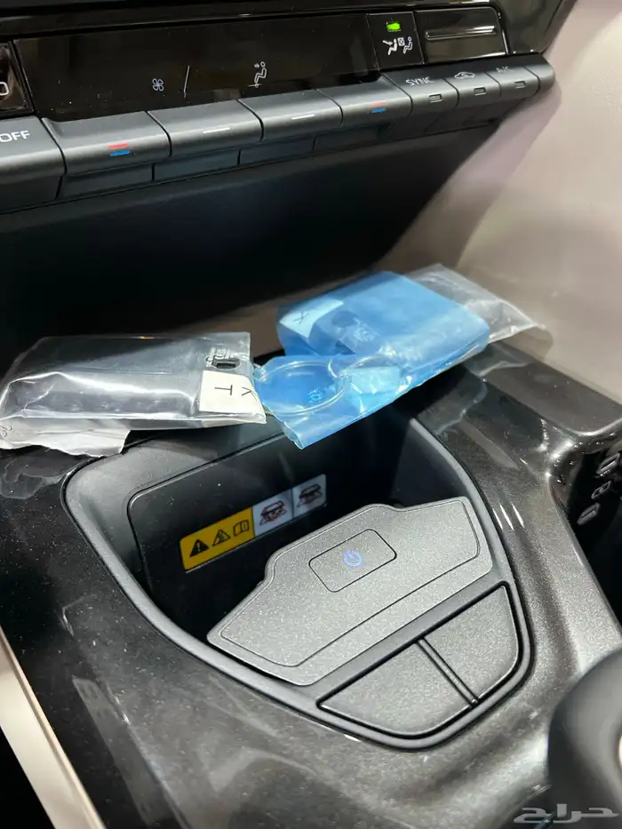 تويوتا   كروان برستيج هايبرد 2026 جديد سعودي 146.600شامل 13