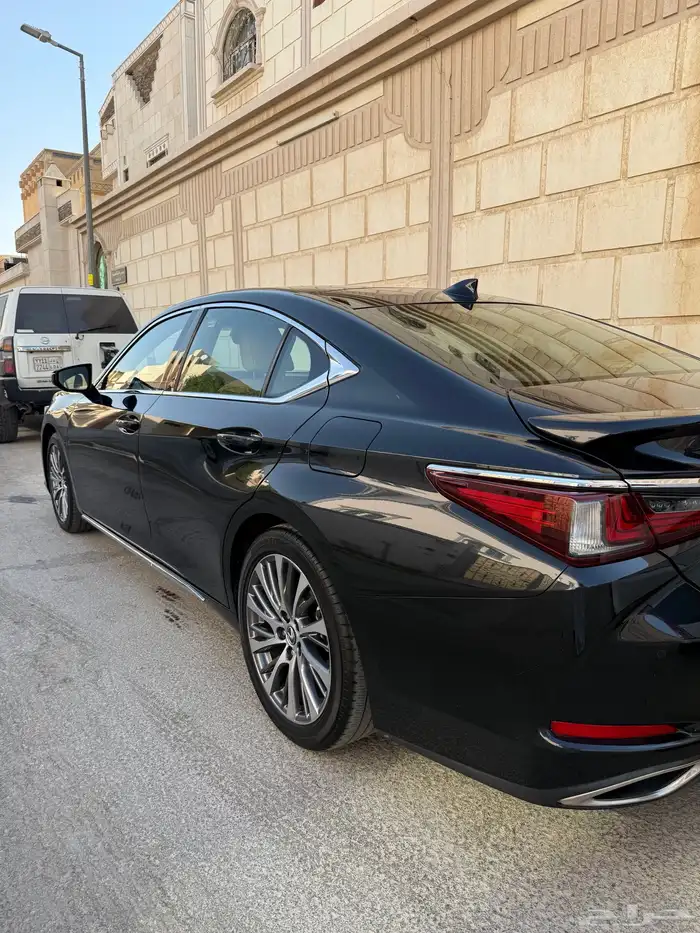 لكزس es350 2021 3