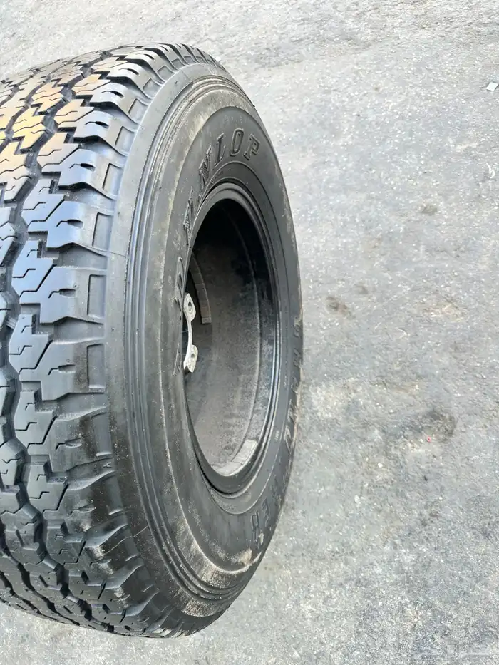 جنوط الحميد جيب ربع او شاص مع كفرات دنلوب 275.70.16 ت22 6