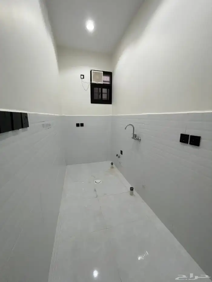 للبيع ارواف ارضيه ورواف علويه تمليك ببايكة سياره من 650 الف 42