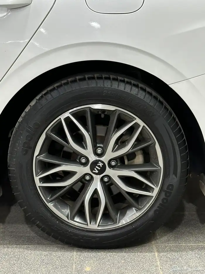 كيا K5 2021 مطور لؤلؤي لدى معرض(عبيد الرشيدي) 23