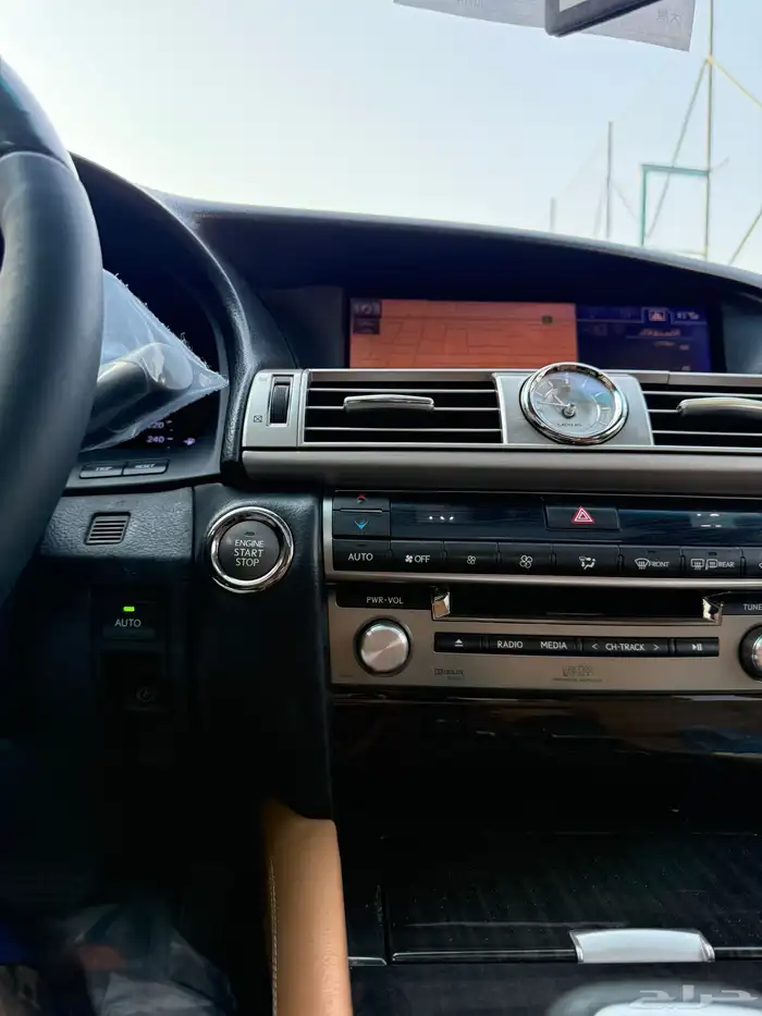 لكزس_LS460L_2014 80