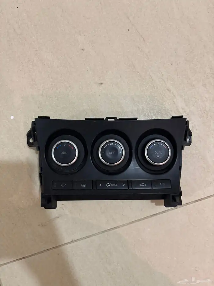 للبيع قطع غيار مازدا 3 2012 0