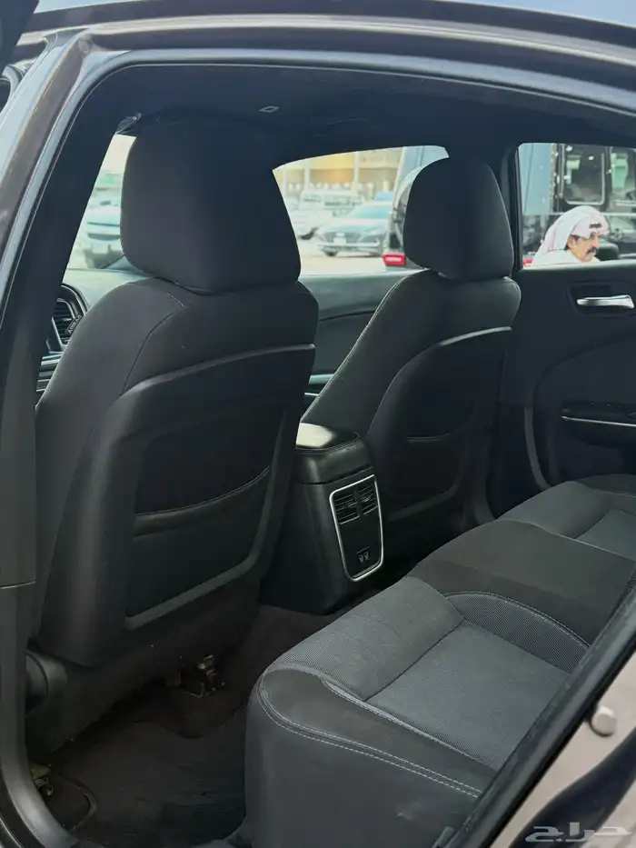 دوج تشارجر 2018 - SXT ستاندر نظيف جدا 6