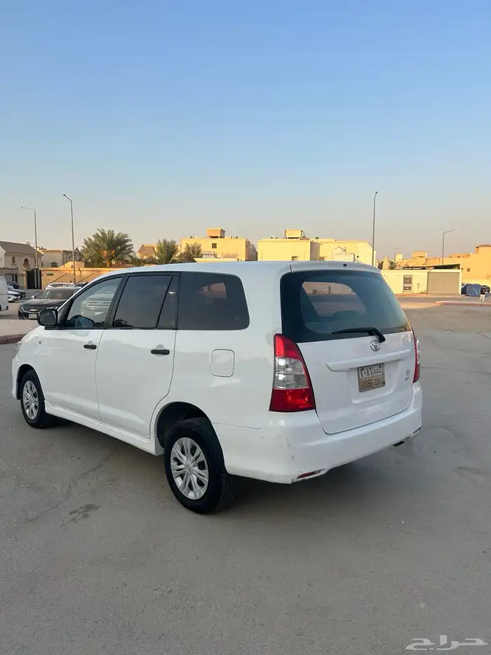 تويوتا انوفا 2014 طيس قير عادي ممشى قليل 4
