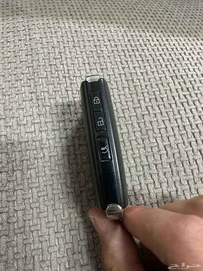 للبيع مفتاح ريموت مازدا 1