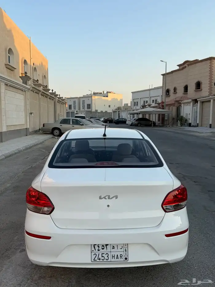 كيا بيجاس 4