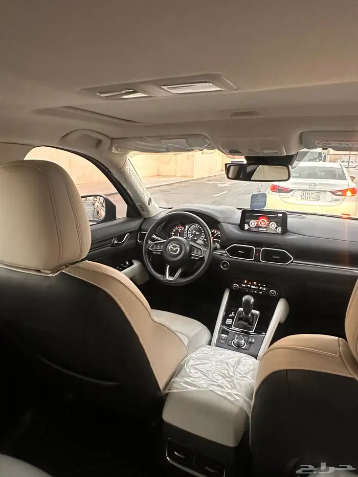مازدا CX5 2023 اللون اسود 3