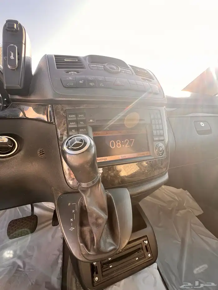 باص مرسيدس فان بنزين 2014 17