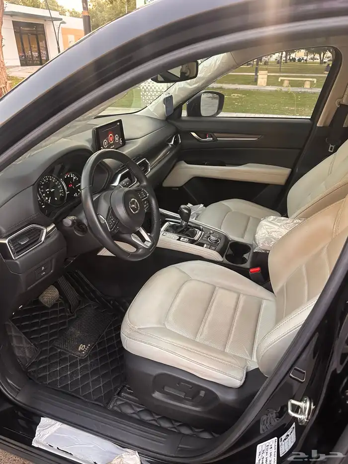 مازدا CX5 2023 اللون اسود 9