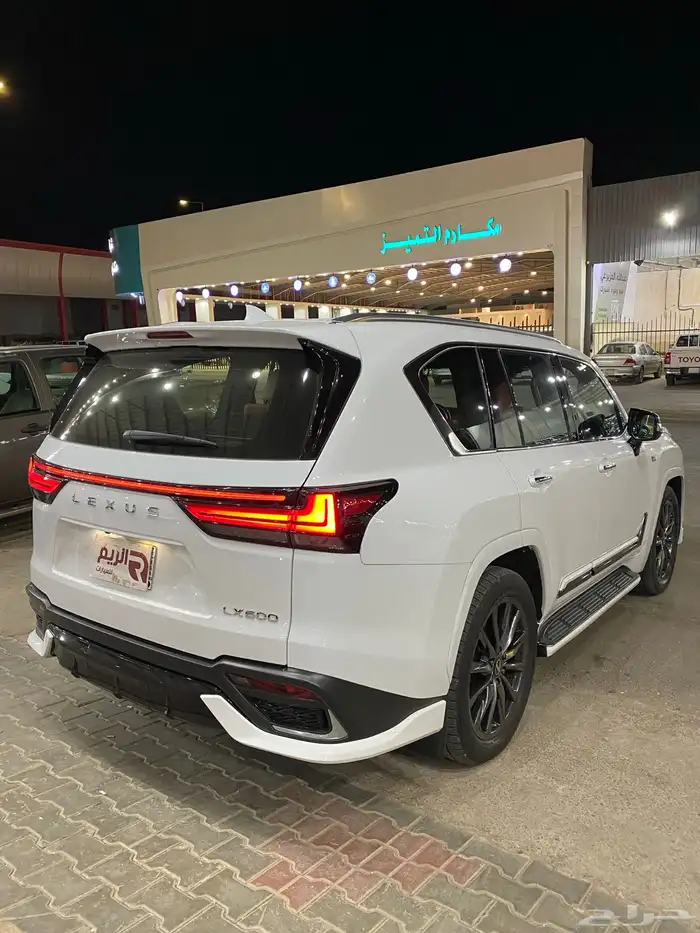 لكزس 2023 اف سبورت 2
