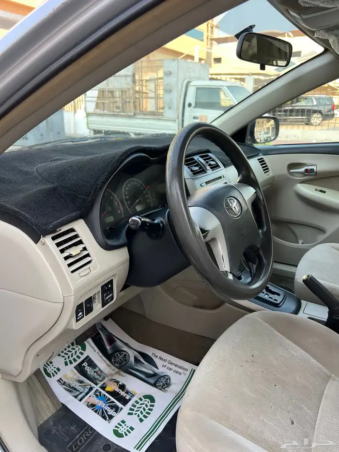 تويوتا كورولا موديل 2013 نظيف 19