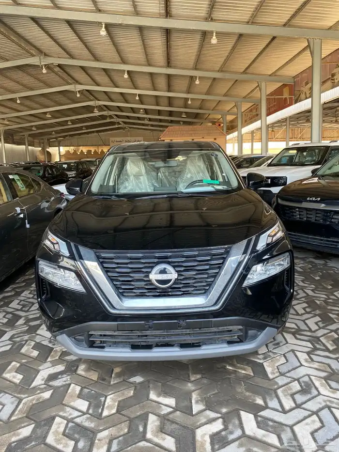 نيسان اكس تريل 5 مقاعد ستاندر 2025 0