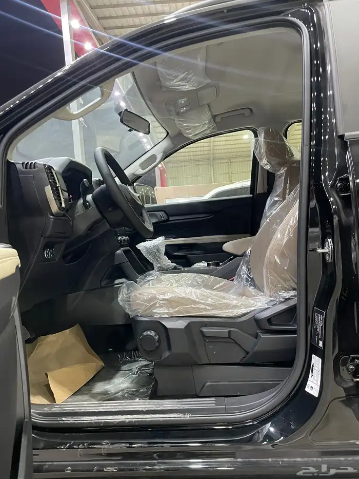 فورد ايفرست 2025 XLS ديزل دبل 7 مقاعد توكيلات الجزيره- 2.0D 8