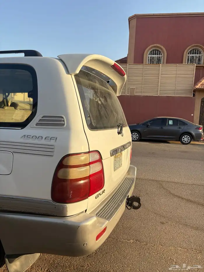 جيب لاندكروزر موديل 2004 2