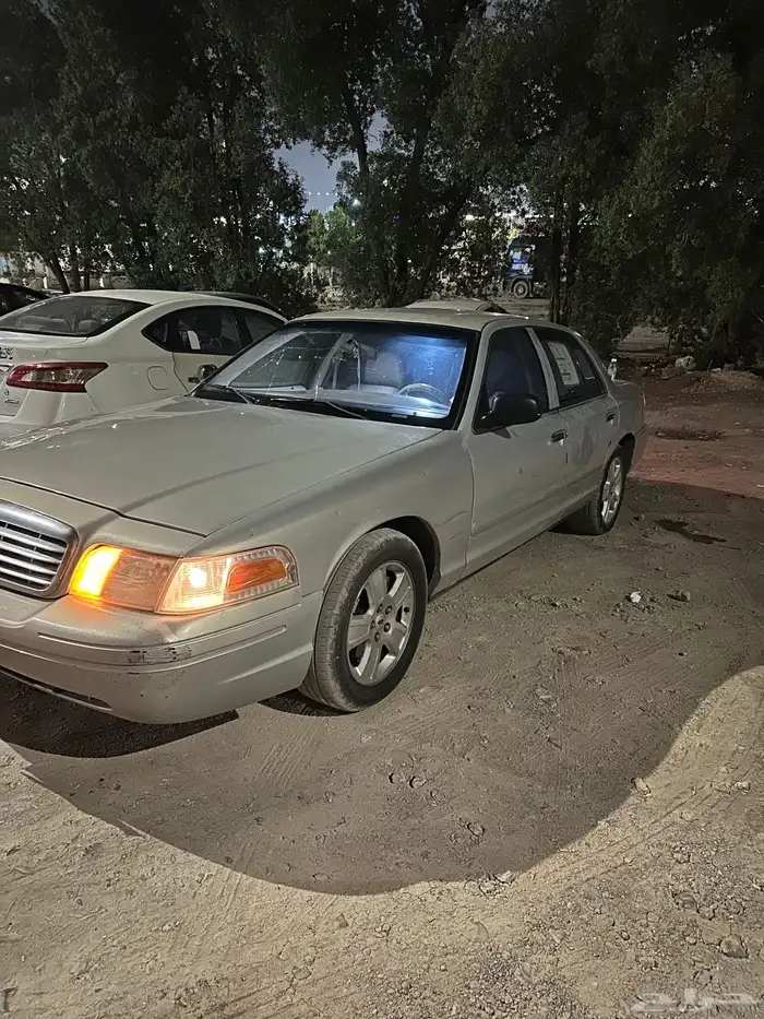 للبيع فورد فكتوريا 0