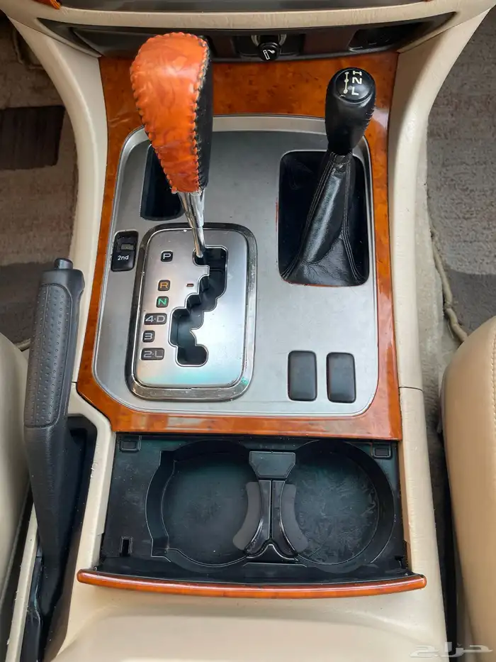 تويوتا- لاند كروزر-2004-VXR-تماتيك- بنزين-V8 23