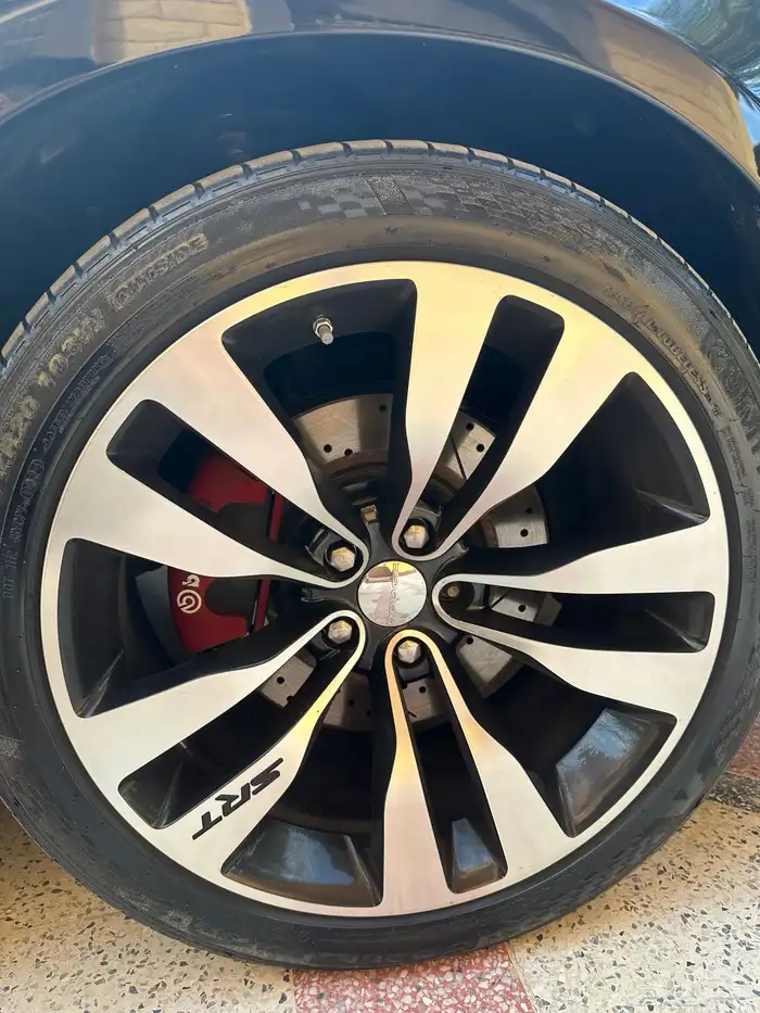 جنوط دودج تشارجر srt 1