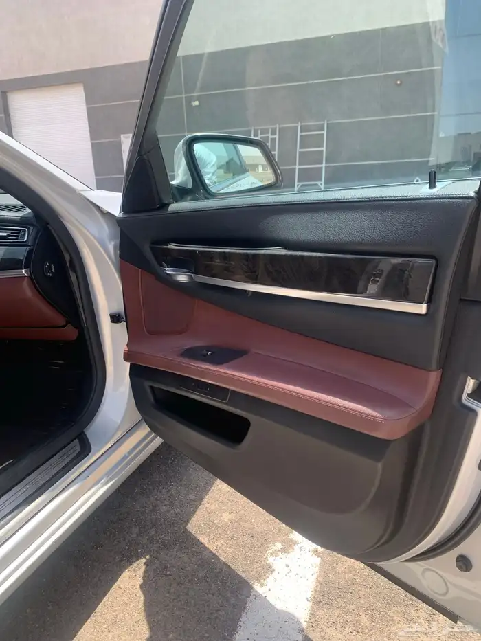 بي ام دبليو 730 2011مواصفات 750 فل كامل اصدار خاص (اندفجول) 12