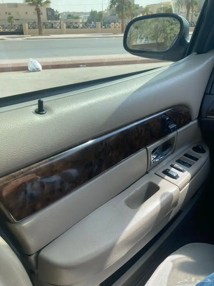 فورد جراند ماركيز GS 2010 للبيع 12